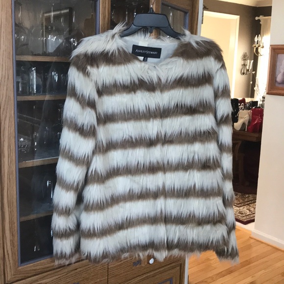 Fur Jacket - Picture 1 of 2